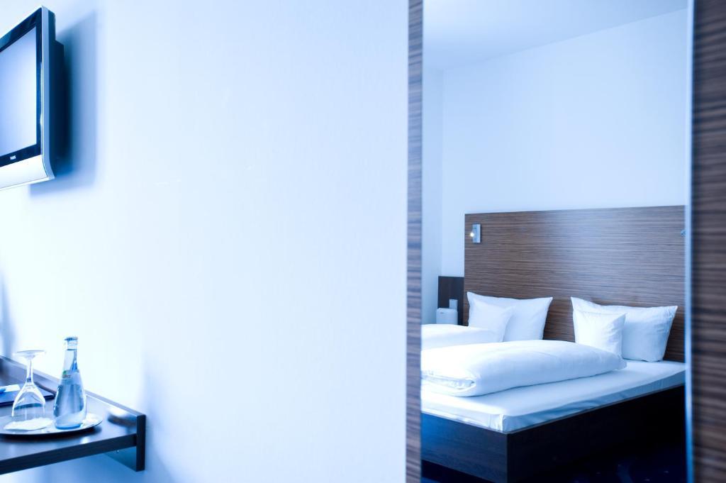 Blauzeit Designhotel By Libertas Ludwigsburg Room photo